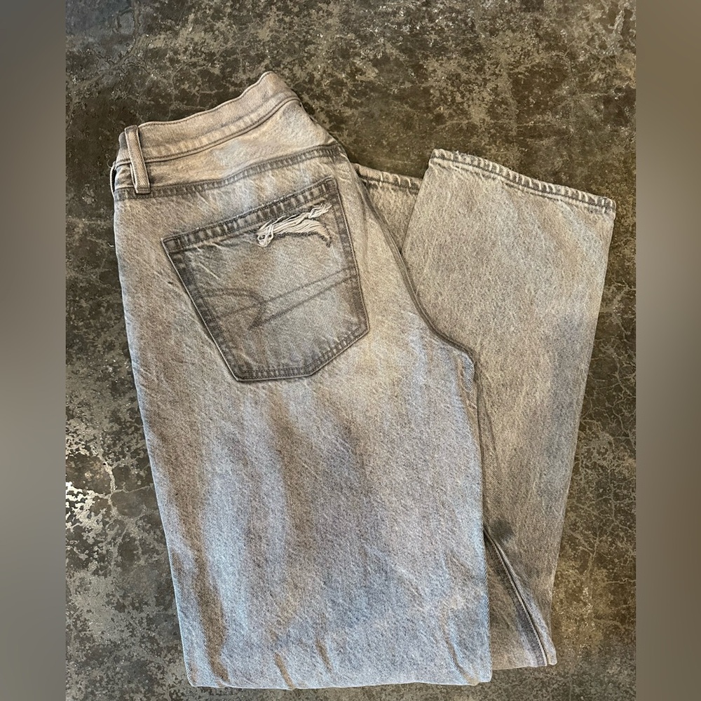 American Eagle Outfitters Light Gray Relaxed Jeans